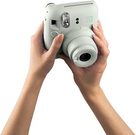 INSTAX Mini 12 Sofortbildkamera Mintgrün